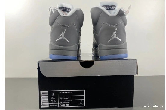   136027-005 136027-005  'Wolf Jordan 5 Retro Grey' 0331